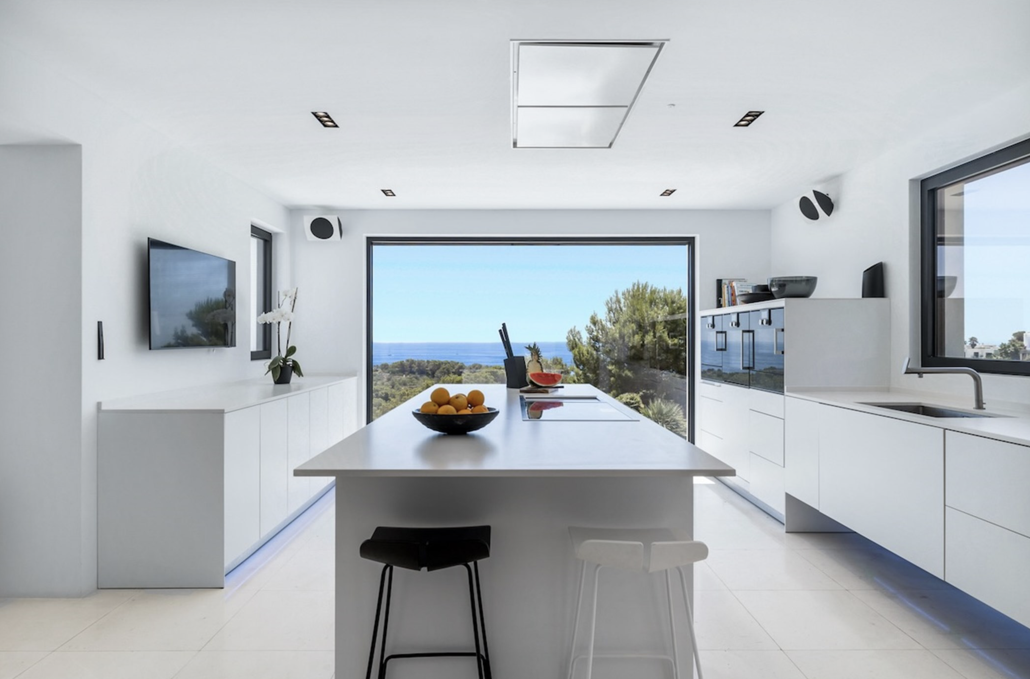 Resa Estates can nemo luxury villa Pep simo kitchen.png